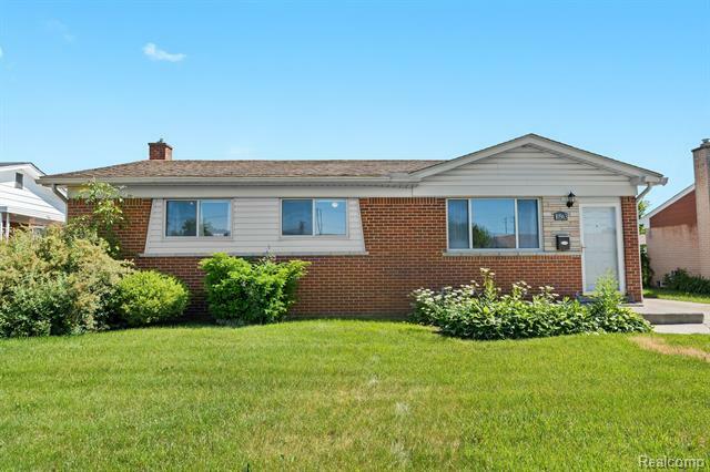 Property Photo:  10563 N Oak Drive  MI 48220 