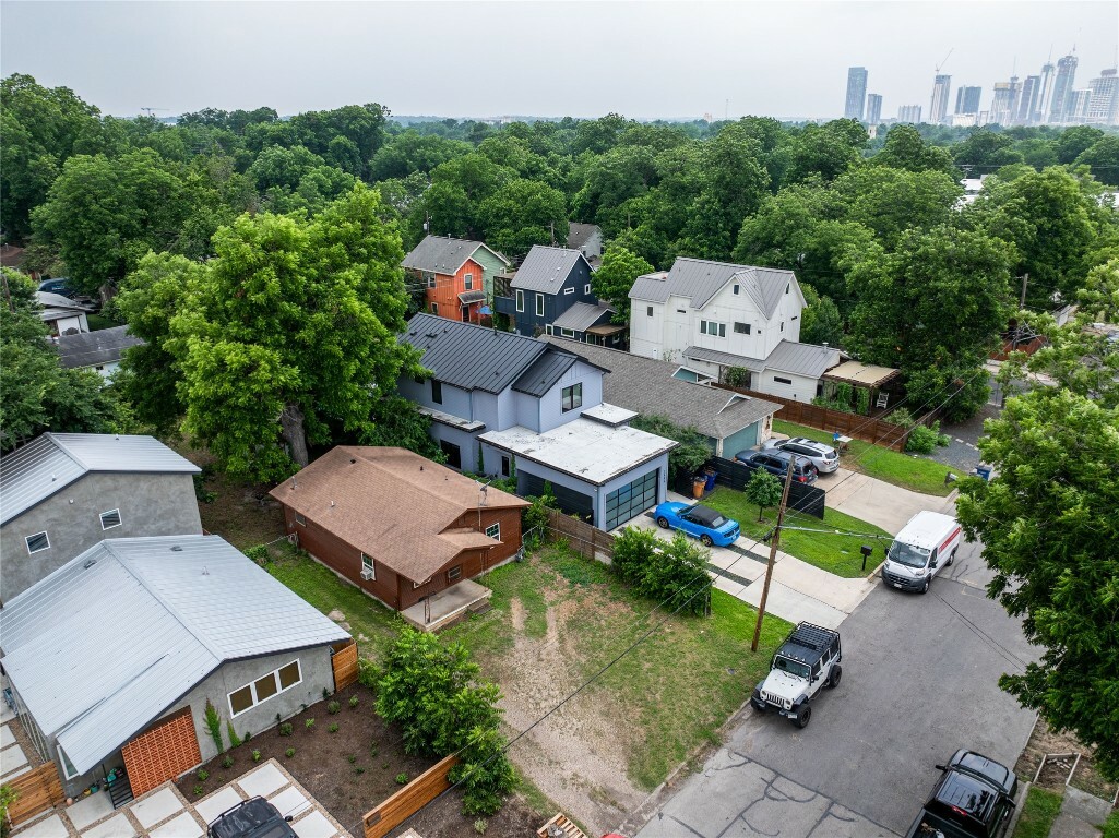 Property Photo:  2607 E 4th Street  TX 78702 