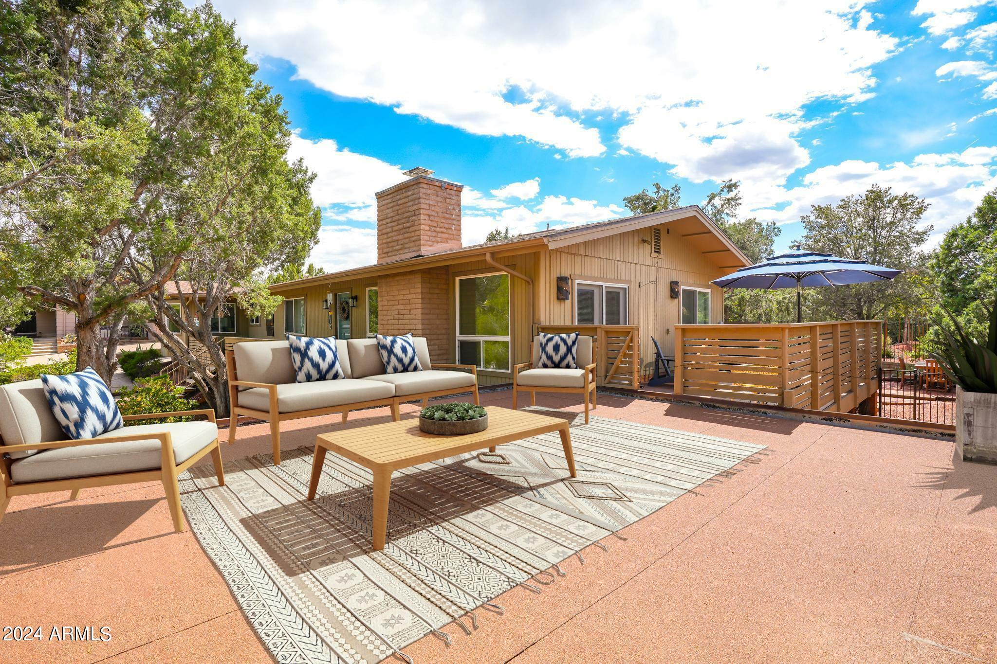 Property Photo:  185 Ross Road  AZ 86336 