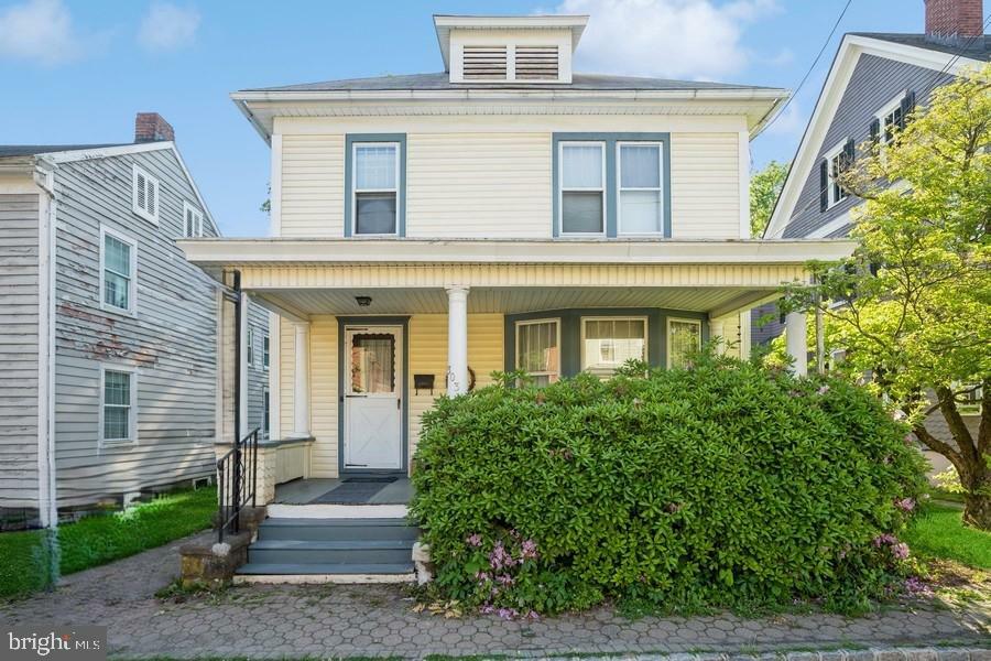 Property Photo:  303 Harrison Street  NJ 08825 