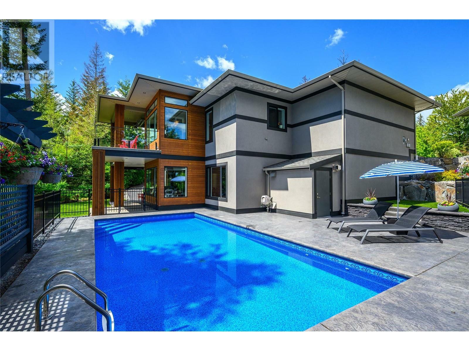 Photo de la propriété:  436 Predator Ridge Drive  BC V1H 2L7 