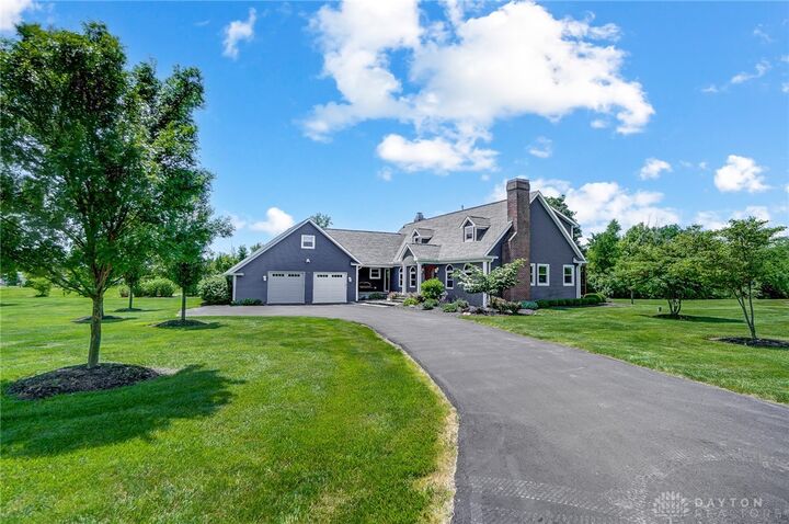 6101 Crestway Drive  Brookville OH 45309 photo