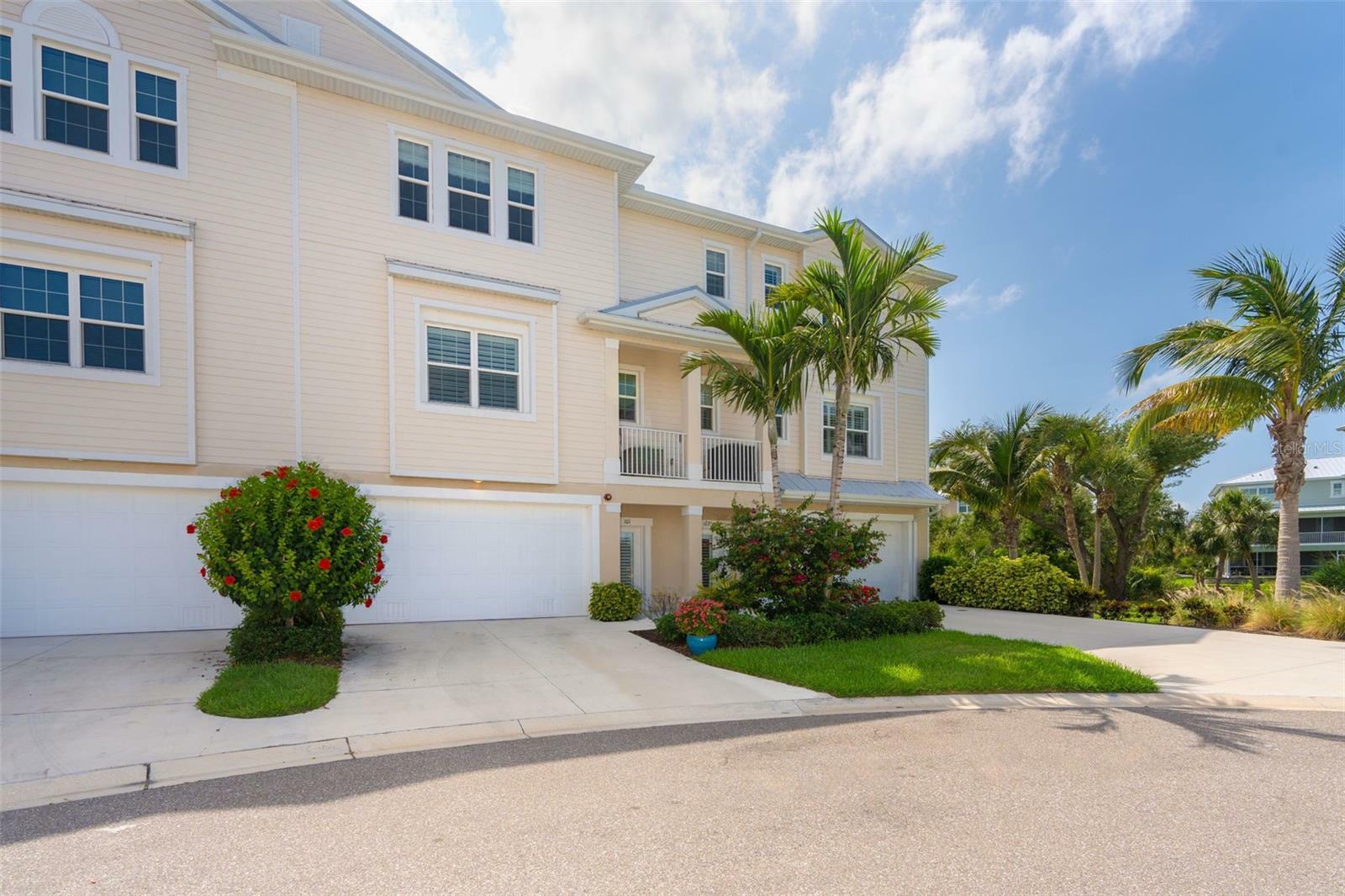 Property Photo:  10309 Coral Landings Court 101  FL 33946 