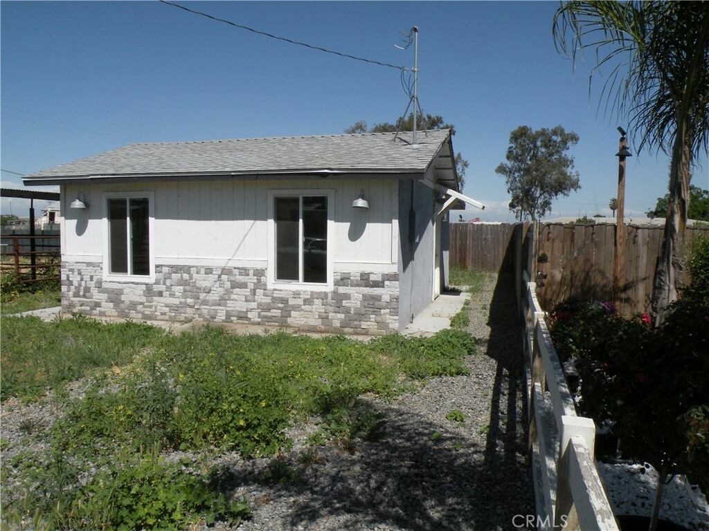 Property Photo:  9893 Vista Avenue  CA 93230 