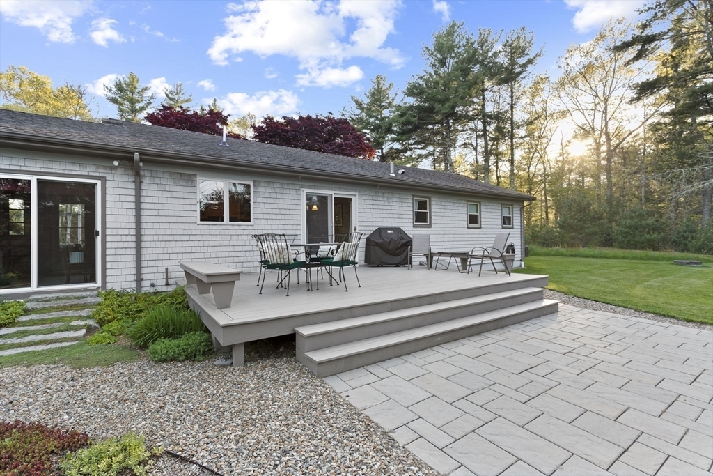 Property Photo: 224 Snipatuit Rd MA 02770