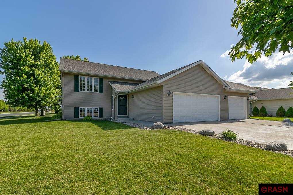 Property Photo:  101 Torrey Pines Drive  MN 56001 