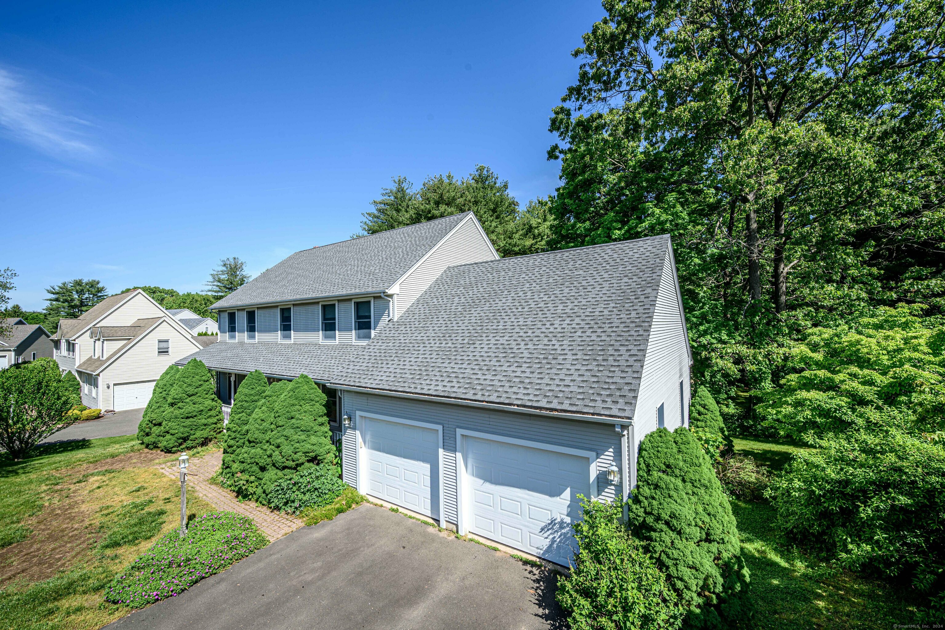 Property Photo:  60 Kuhr Drive  CT 06489 