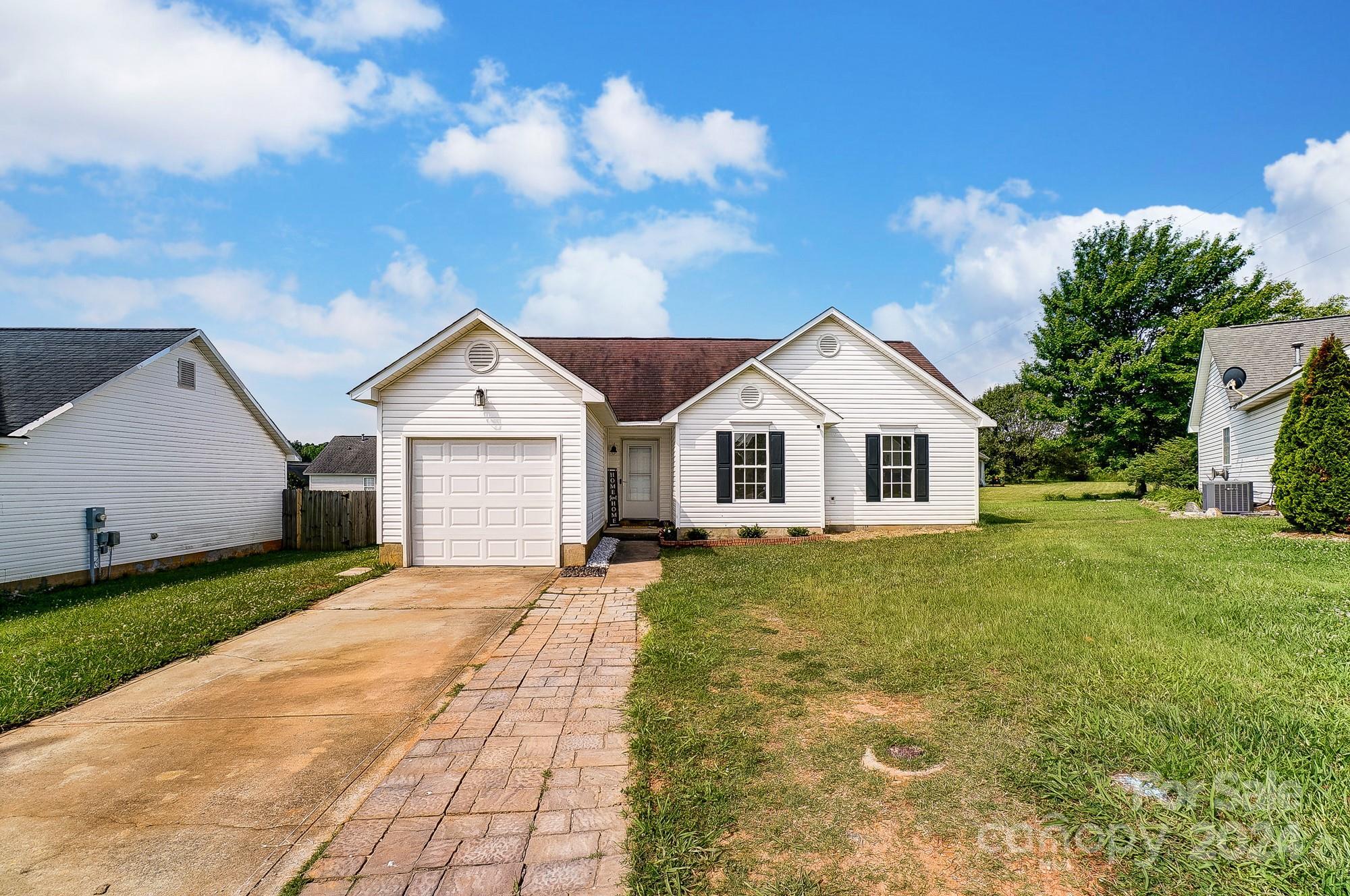 Property Photo:  5903 Autumn Trace Lane  NC 28079 