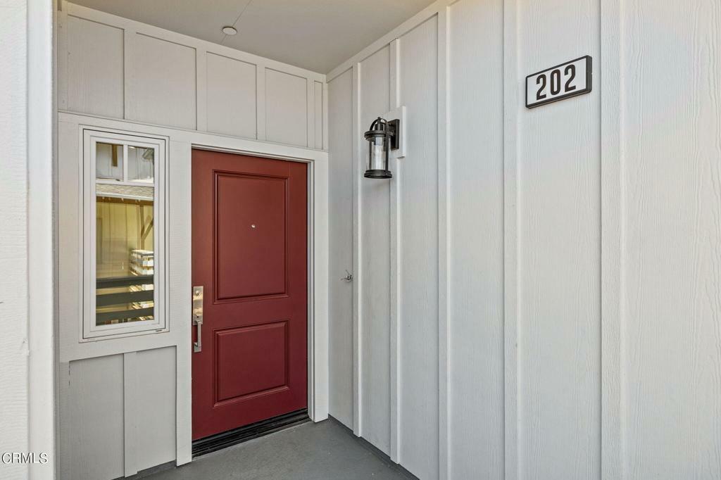 Property Photo:  305 North F St 202  CA 93030 