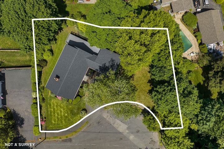 Property Photo:  10 Alpine Circle  MA 01880 