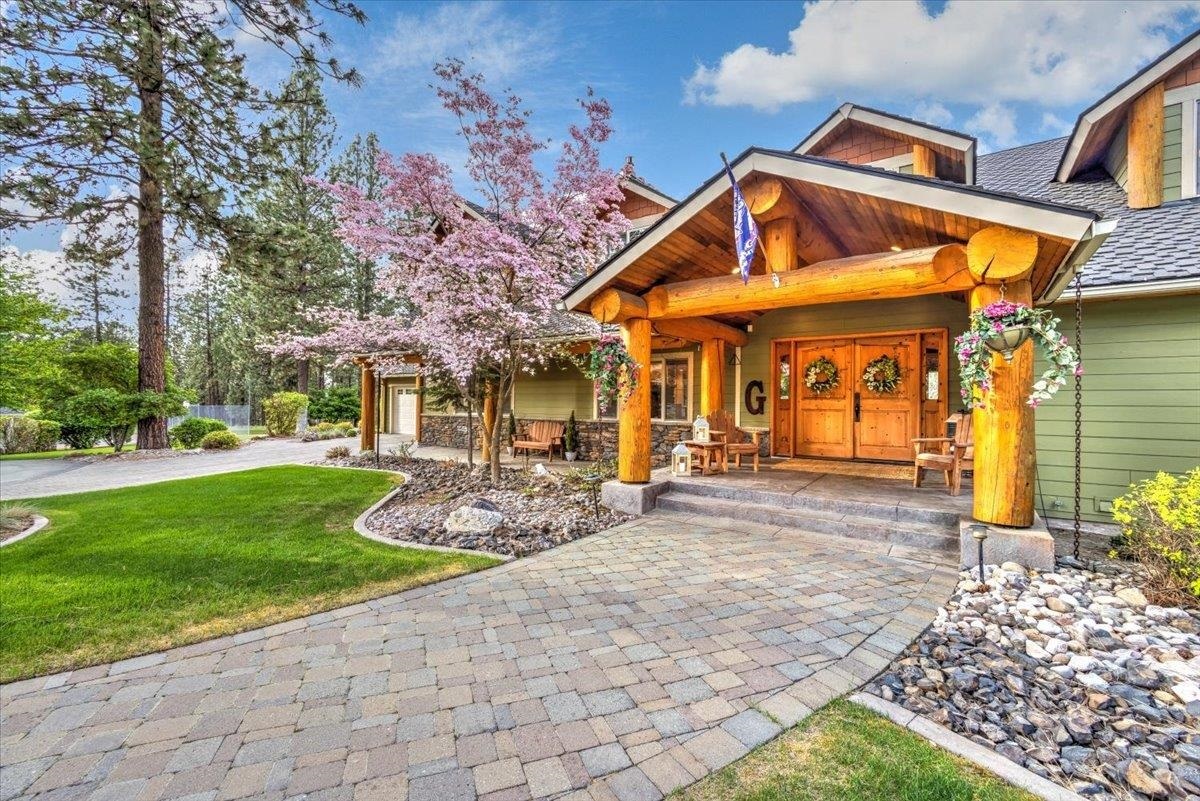 Property Photo:  3222 S Conklin Rd  WA 99016 