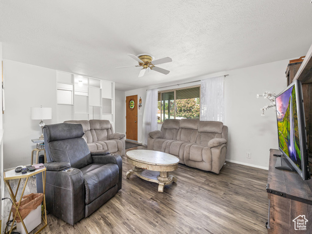 Property Photo:  650 S 590 E  UT 84097 