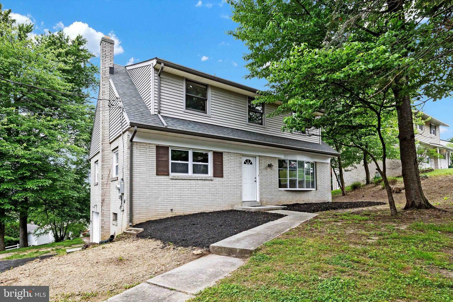 Property Photo:  1018 Nissley Road  PA 17601 