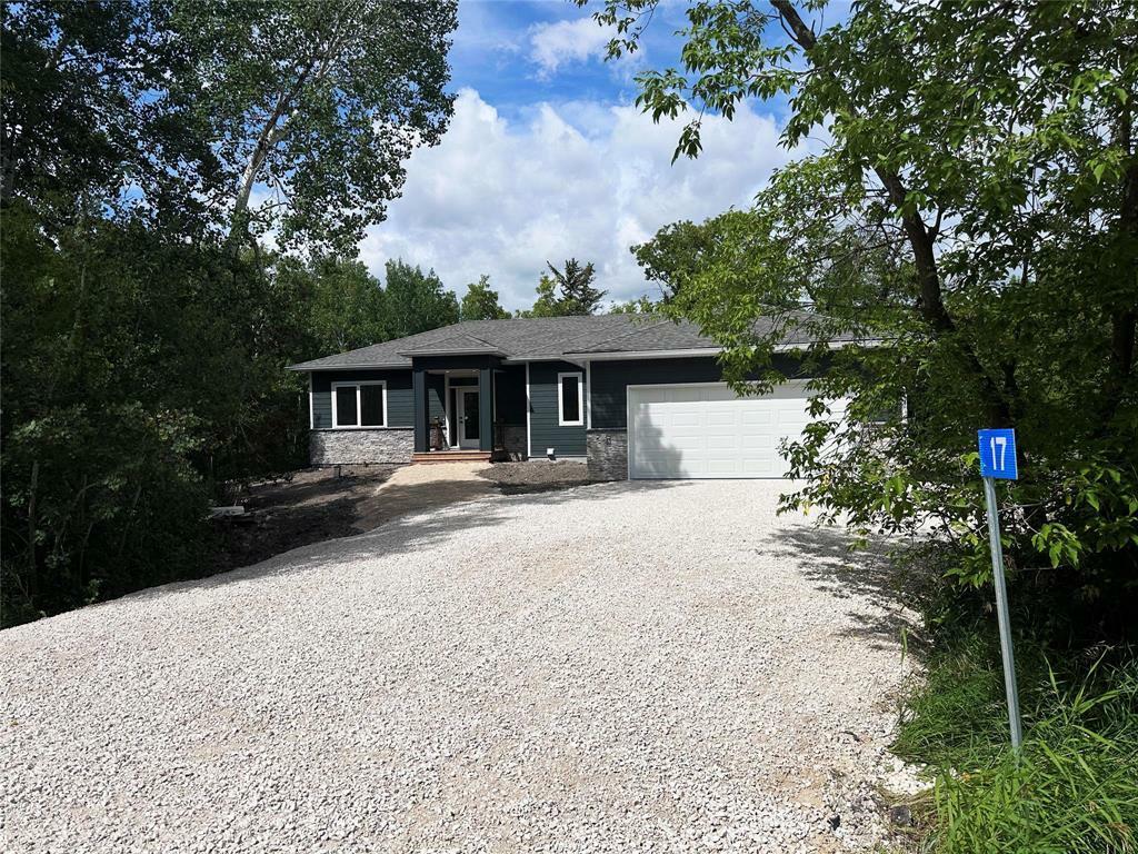 Property Photo:  17 Tamarack Lane  MB R0E 0P0 