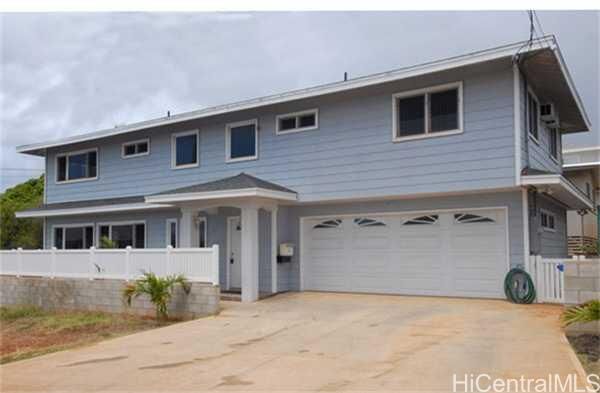 Property Photo:  