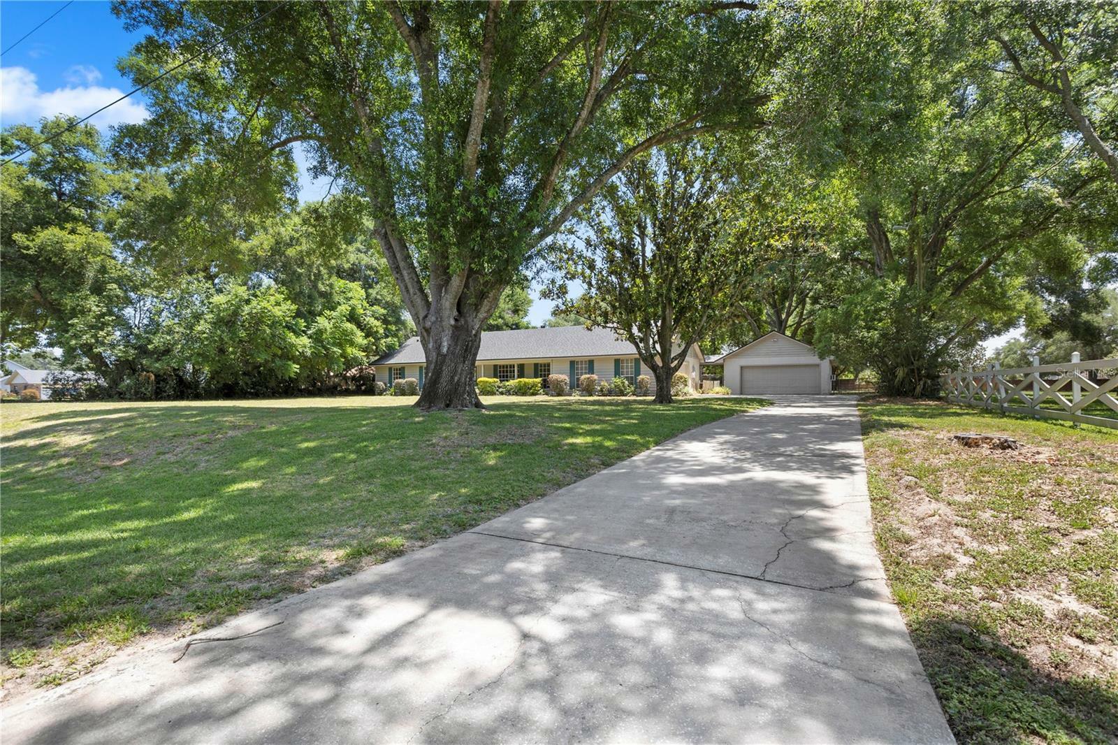 Property Photo:  6135 Albeth Road  FL 32810 