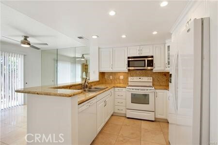 Property Photo: 152 Stanford Court 76 CA 92612