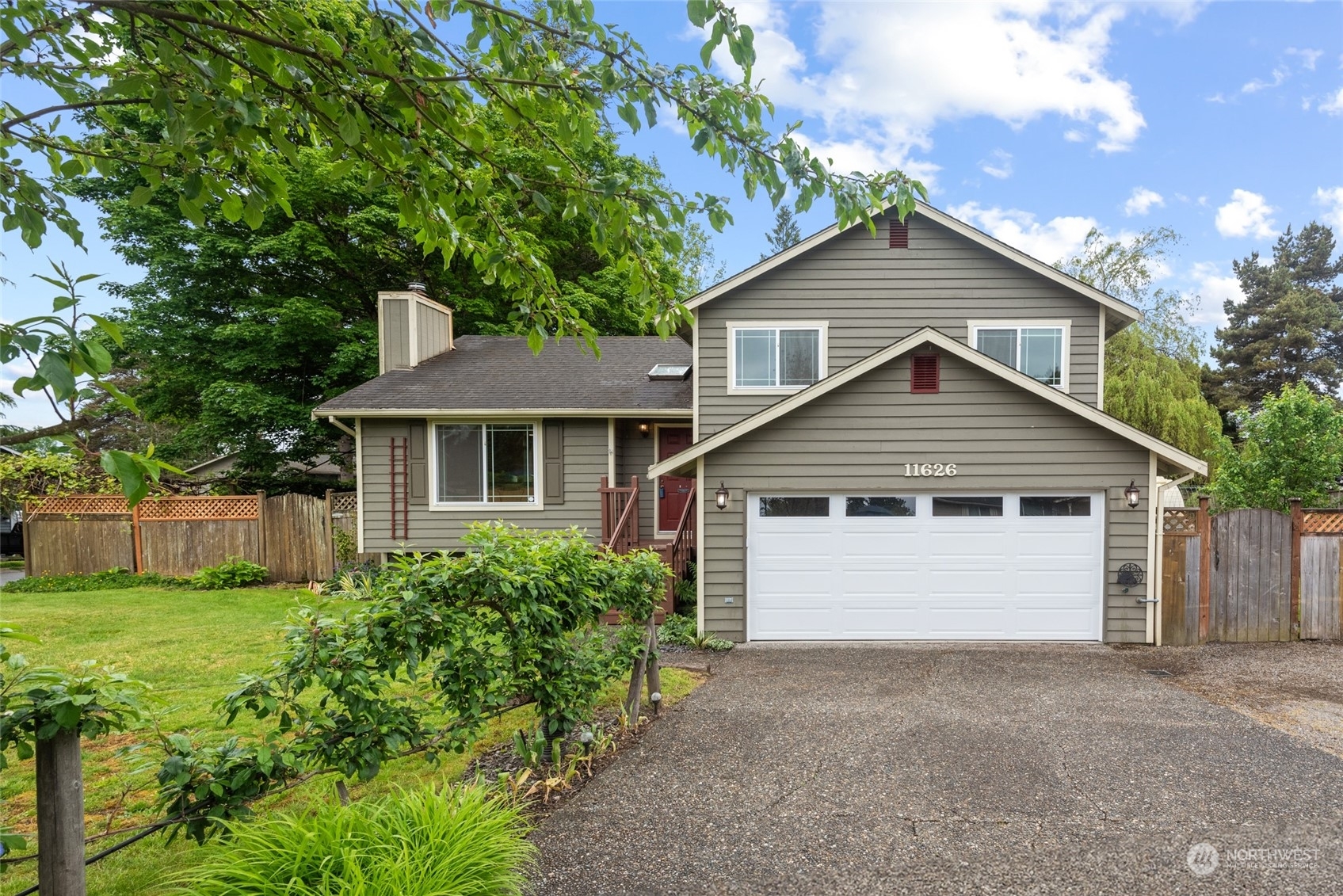 Property Photo:  11626 28th Street NE  WA 98258 