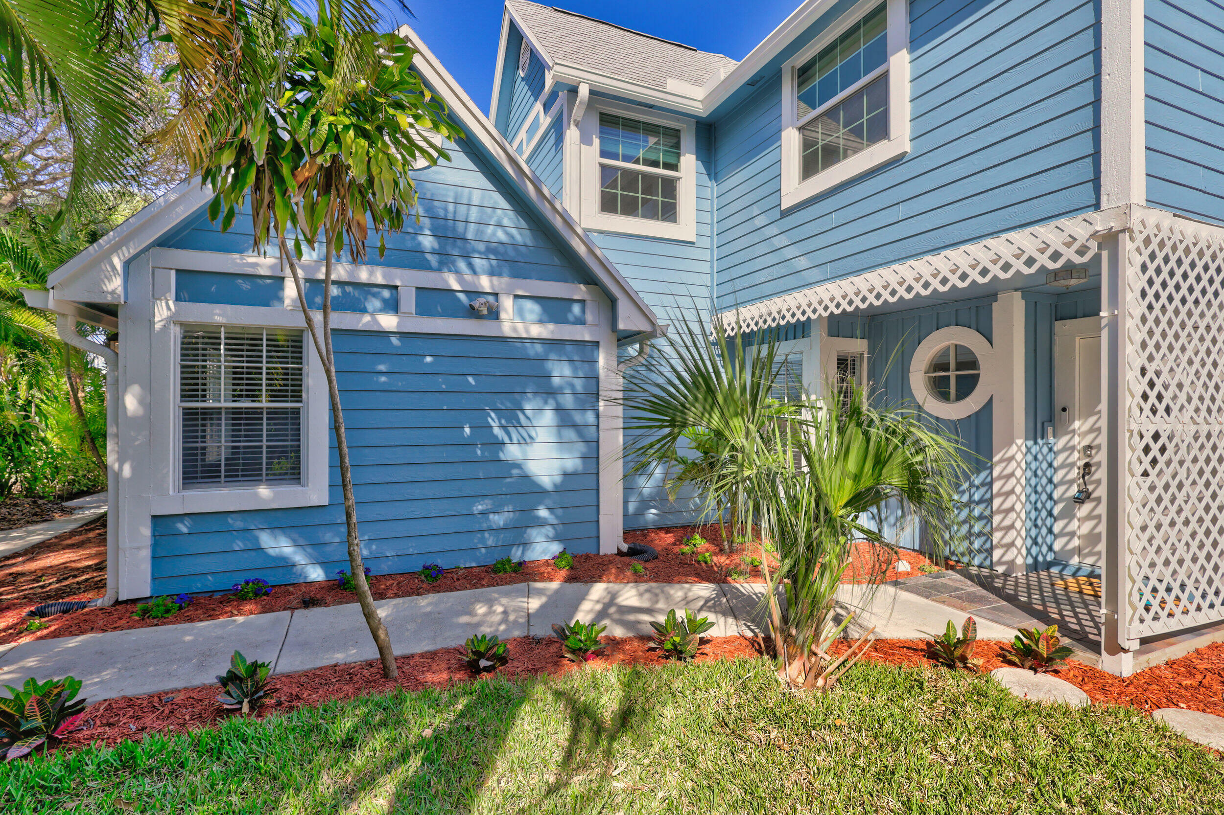 Property Photo:  121 Ocean Dunes Circle  FL 33477 