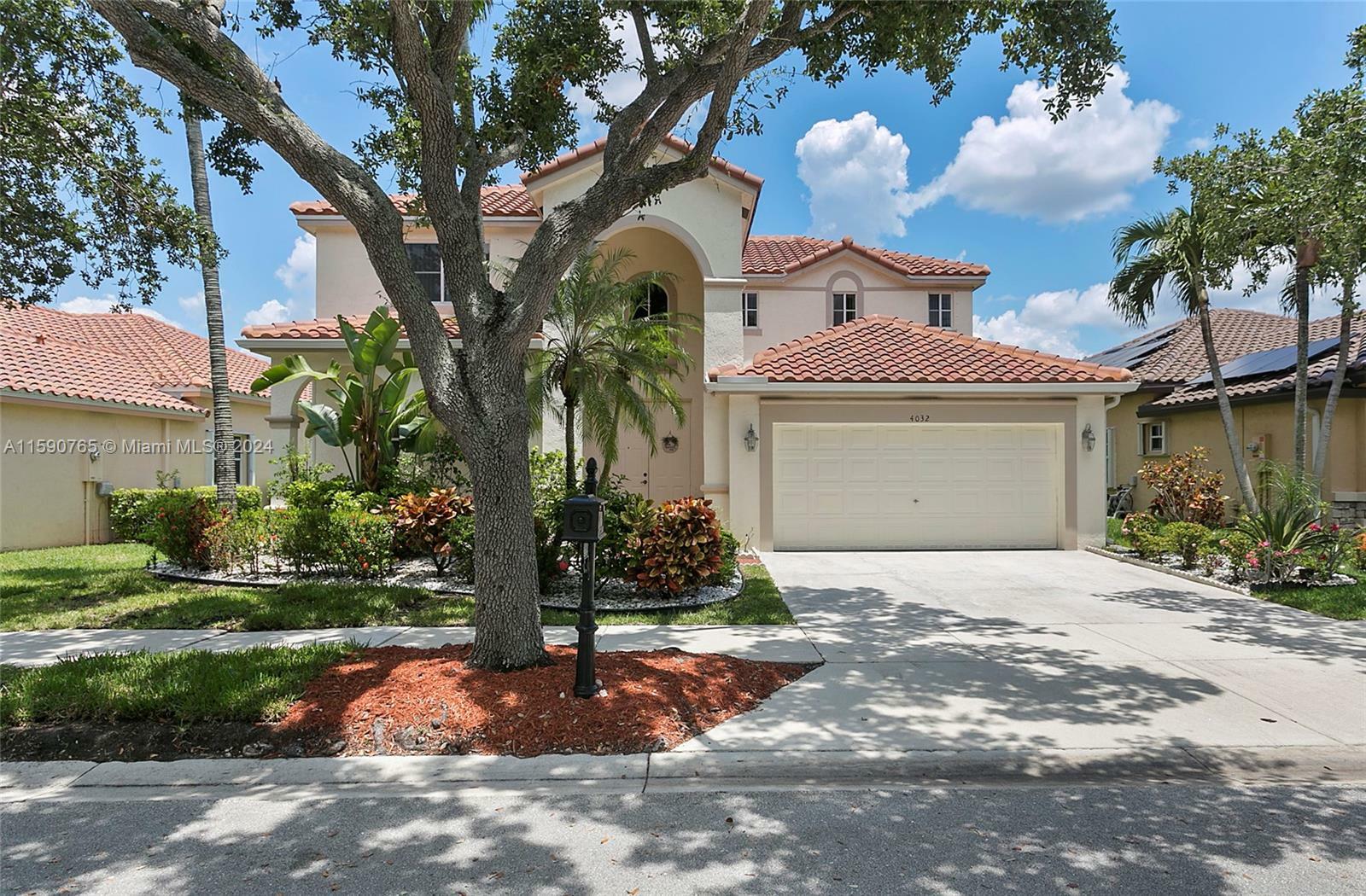 Property Photo:  4032 Pinewood Ln  FL 33331 