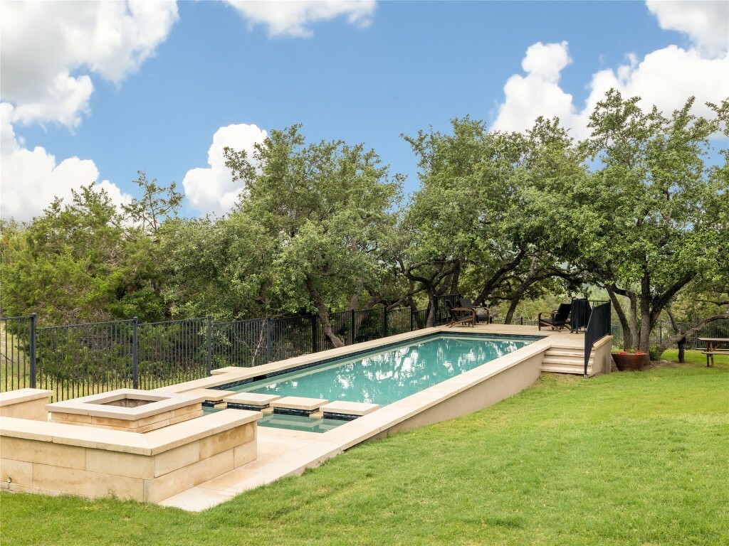 Property Photo:  17005 Dawn Flower Cove  TX 78738 