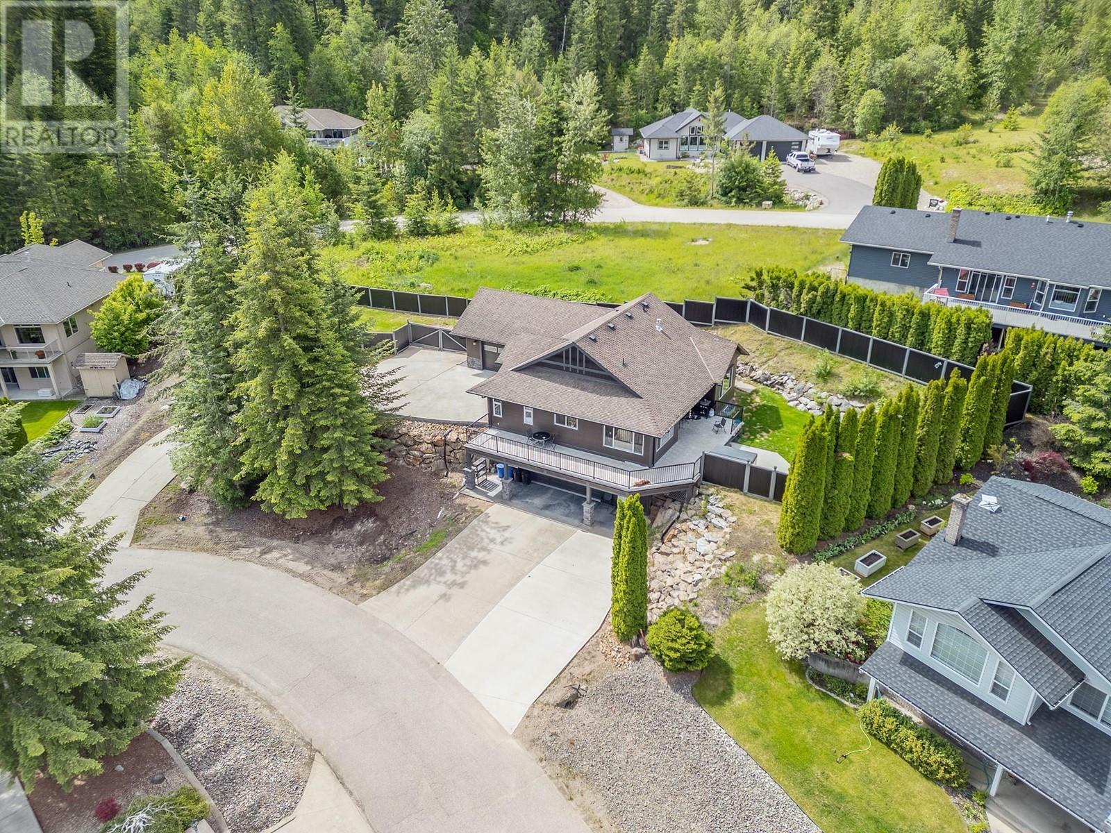 Photo de la propriété:  2593 Glenmount Place  BC V0E 1H1 