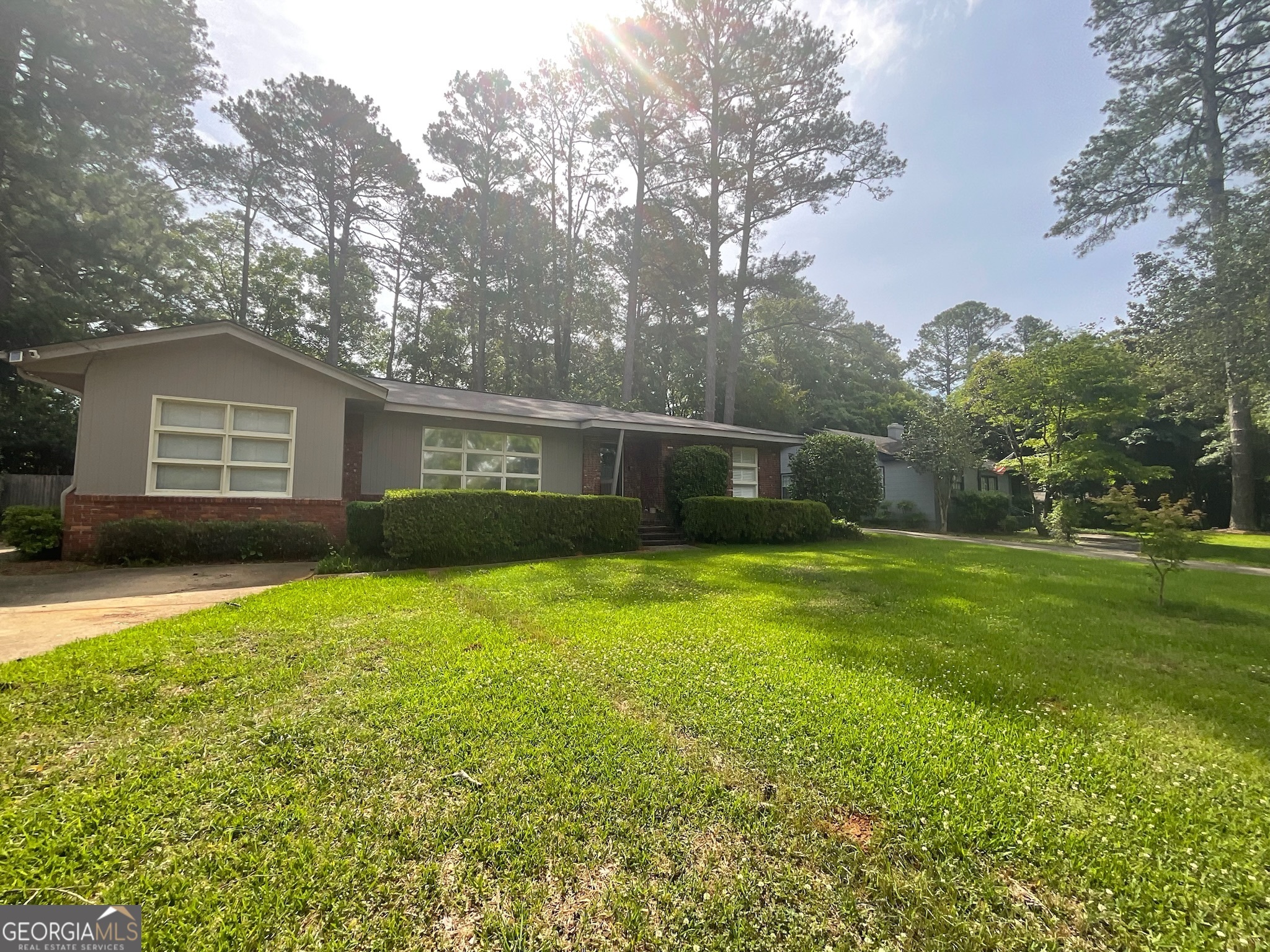 Property Photo:  402 Ridgecrest Road  GA 30240 