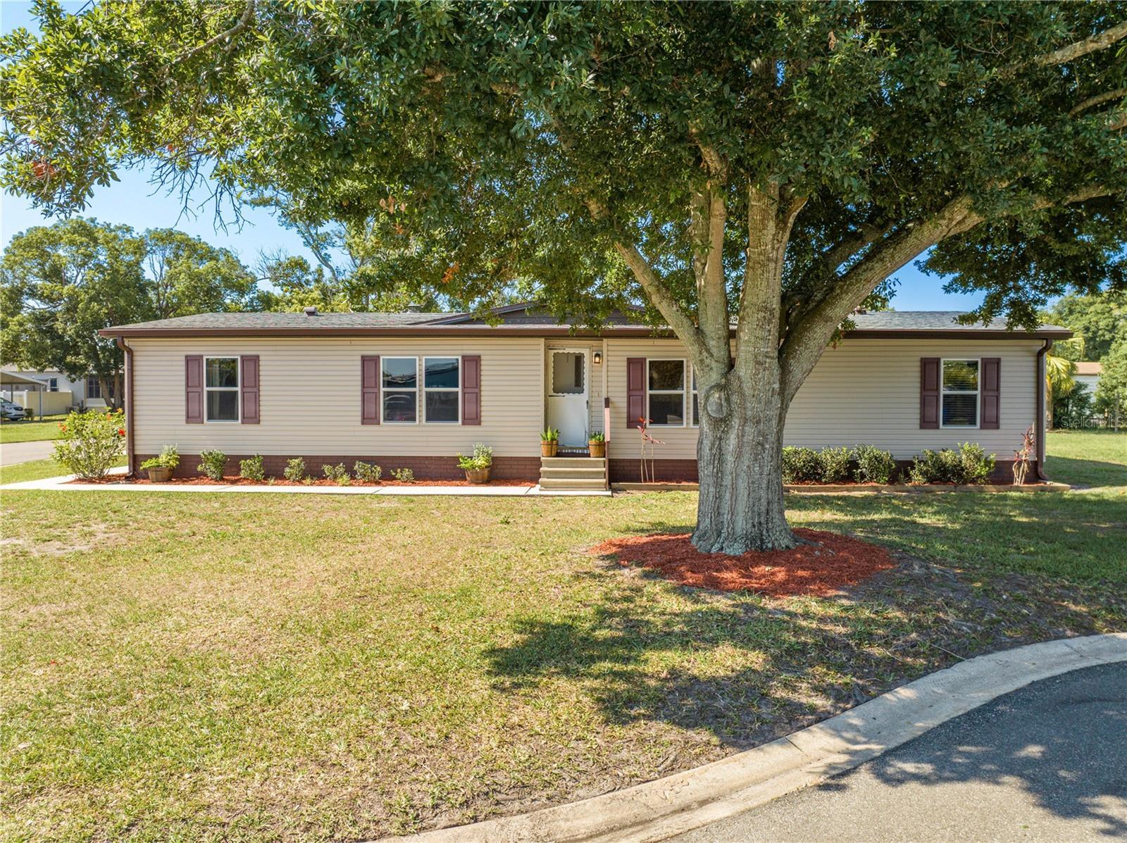 Property Photo:  2260 Darby Lane  FL 34769 