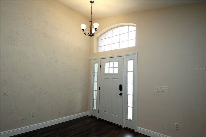 Property Photo:  591 Lynn Street  FL 32765 