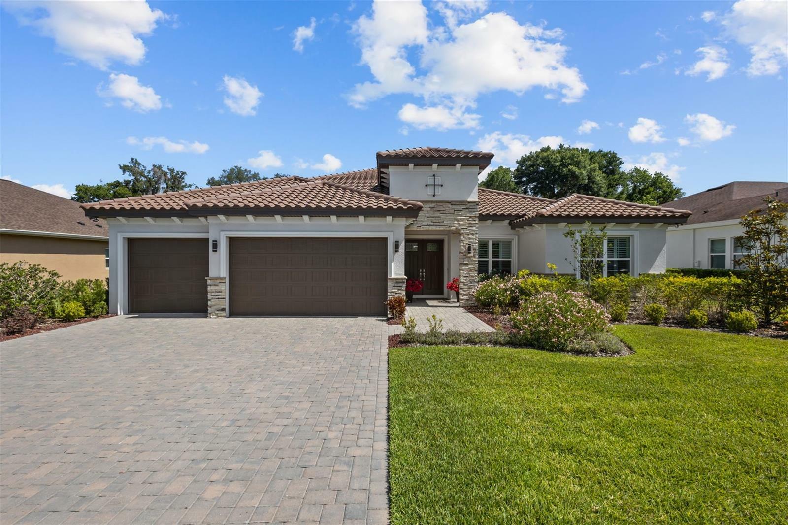 Property Photo:  113 Brookover Lane  FL 33511 