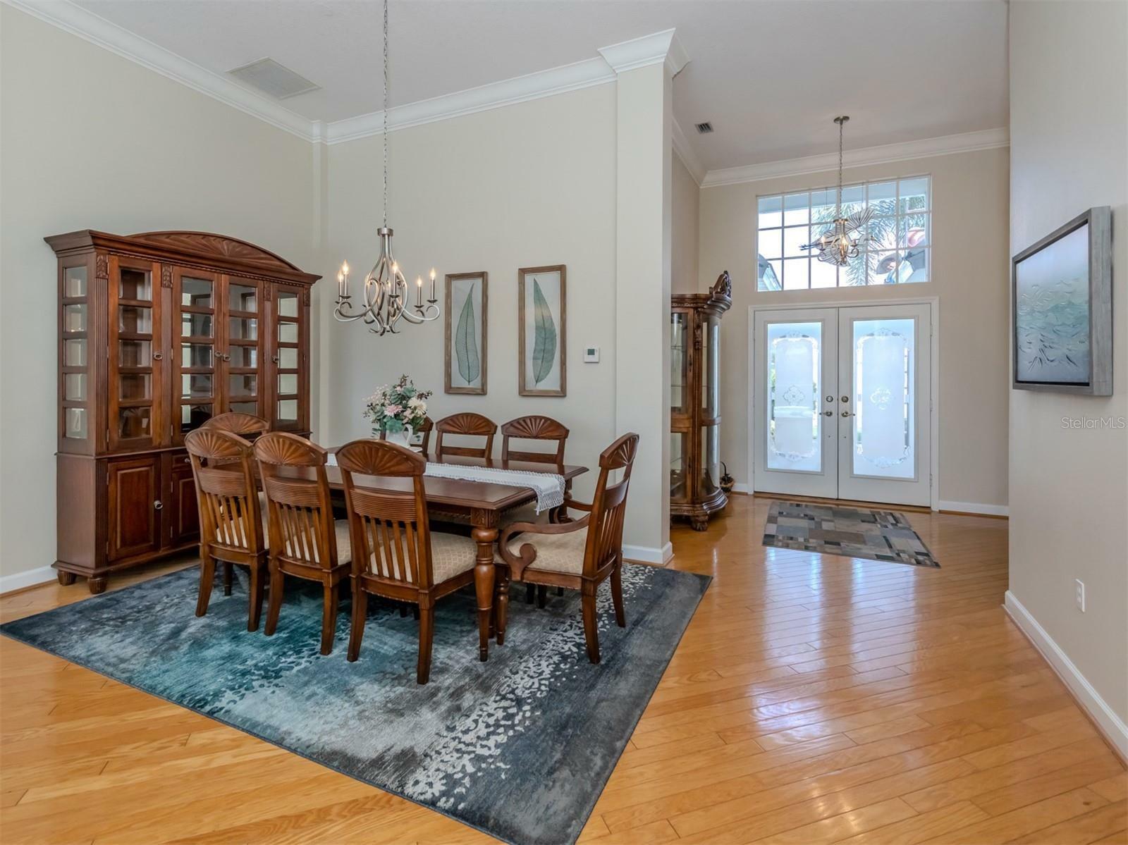 Property Photo:  745 Silk Oak Drive  FL 34293 