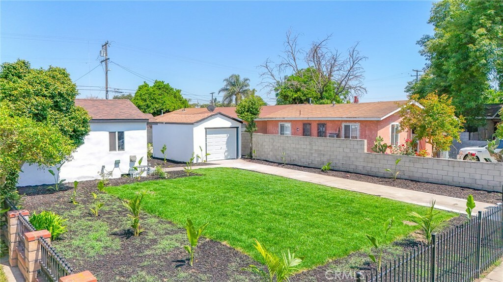 Property Photo: 15414 S Lime Avenue CA 90221
