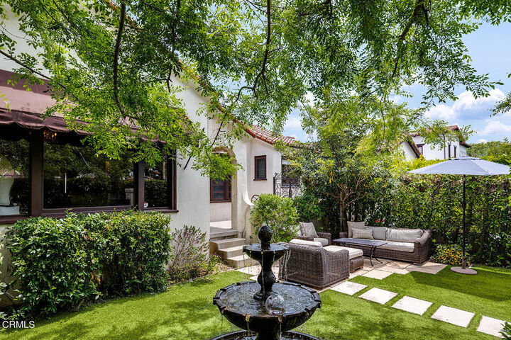 Property Photo:  622 N Crescent Heights Boulevard  CA 90048 