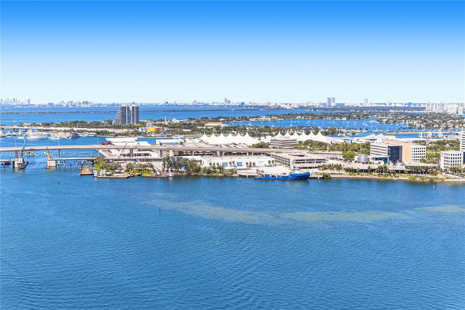 Property Photo:  335 S Biscayne Blvd 3208  FL 33131 