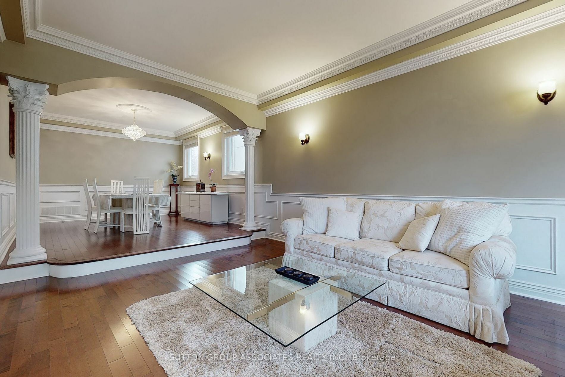 Property Photo:  213 Spring Garden Ave  ON M2N 3G7 