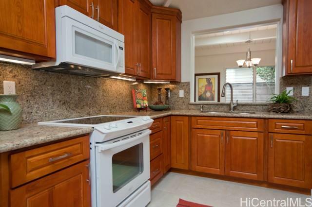 Property Photo:  95-333 Ikaloa Street  HI 96789 