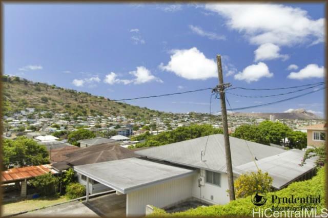 Property Photo:  3259 Kalua Place  HI 96816 