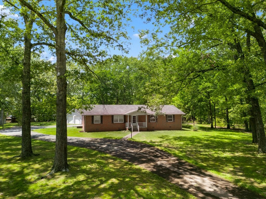 Property Photo:  601 Marbury Rd  TN 37388 