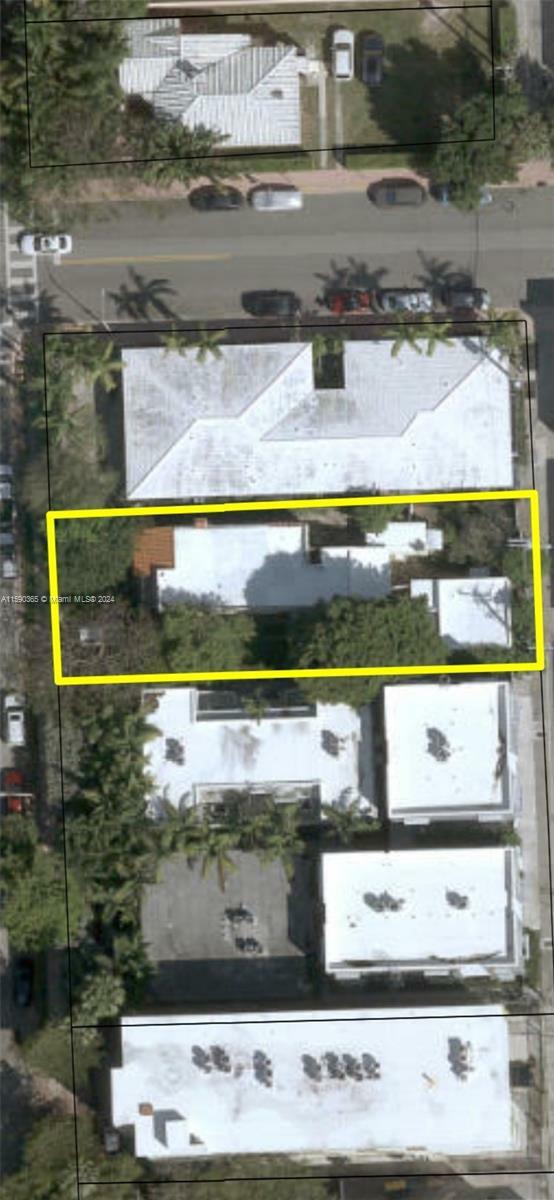 Property Photo:  651 Jefferson Ave  FL 33139 