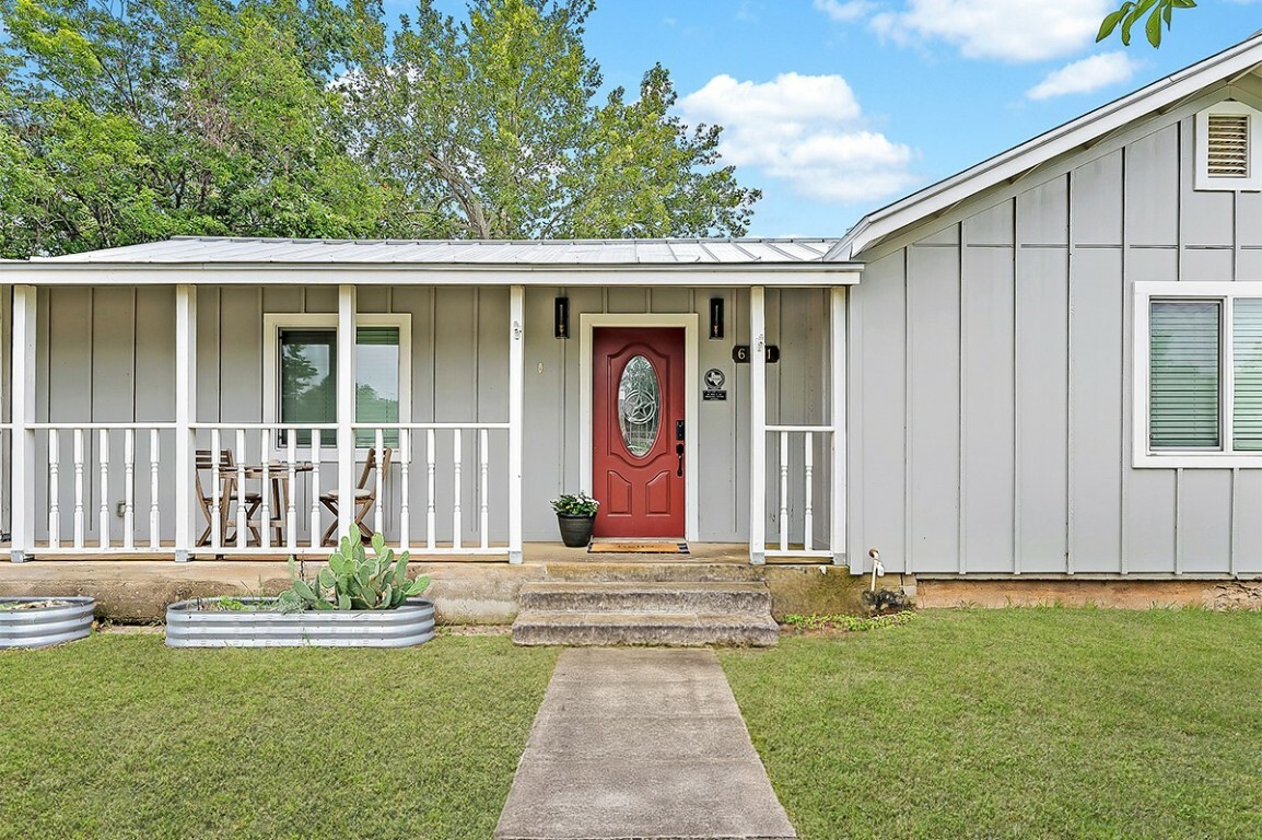 Property Photo: 601 W Cypress TX 78636