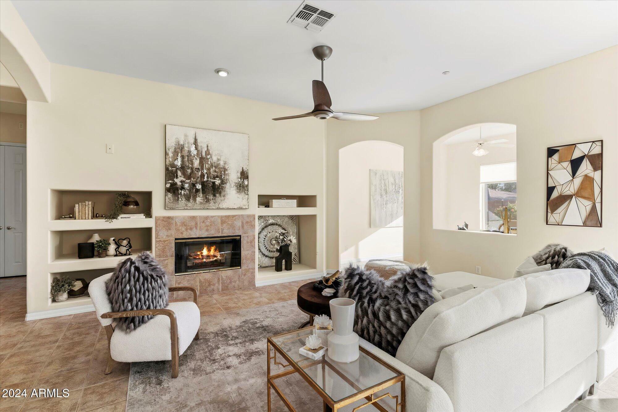 Property Photo: 7355 E Eagle Feather Road AZ 85266