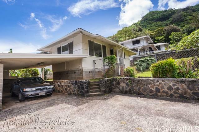 Property Photo:  1935 Kui Place  HI 96819 