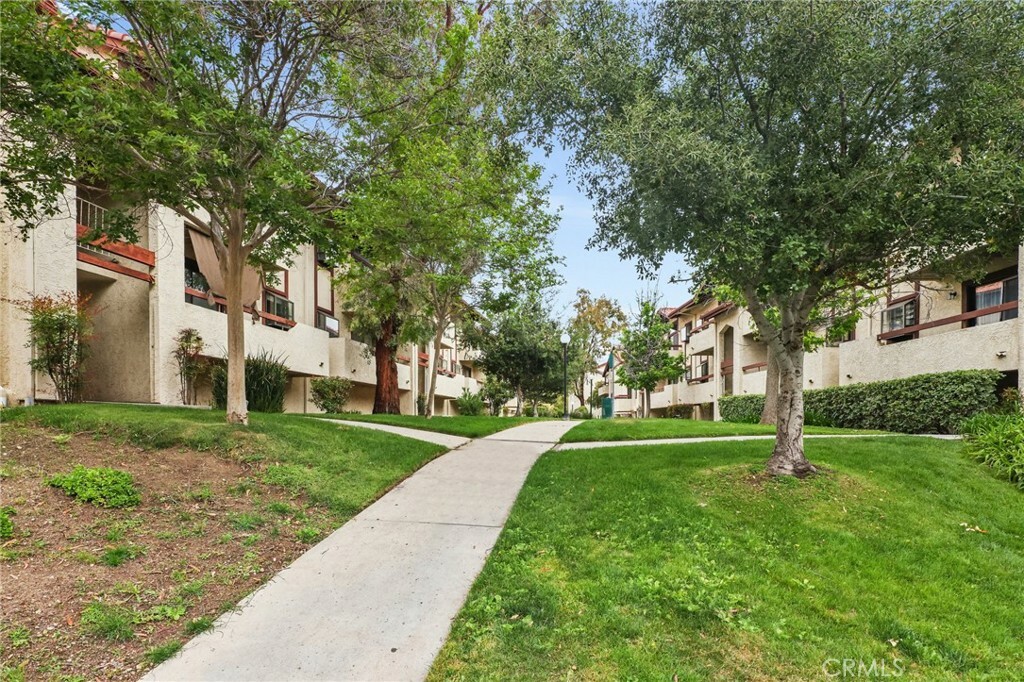 Property Photo:  18183 Sundowner Way 846  CA 91387 