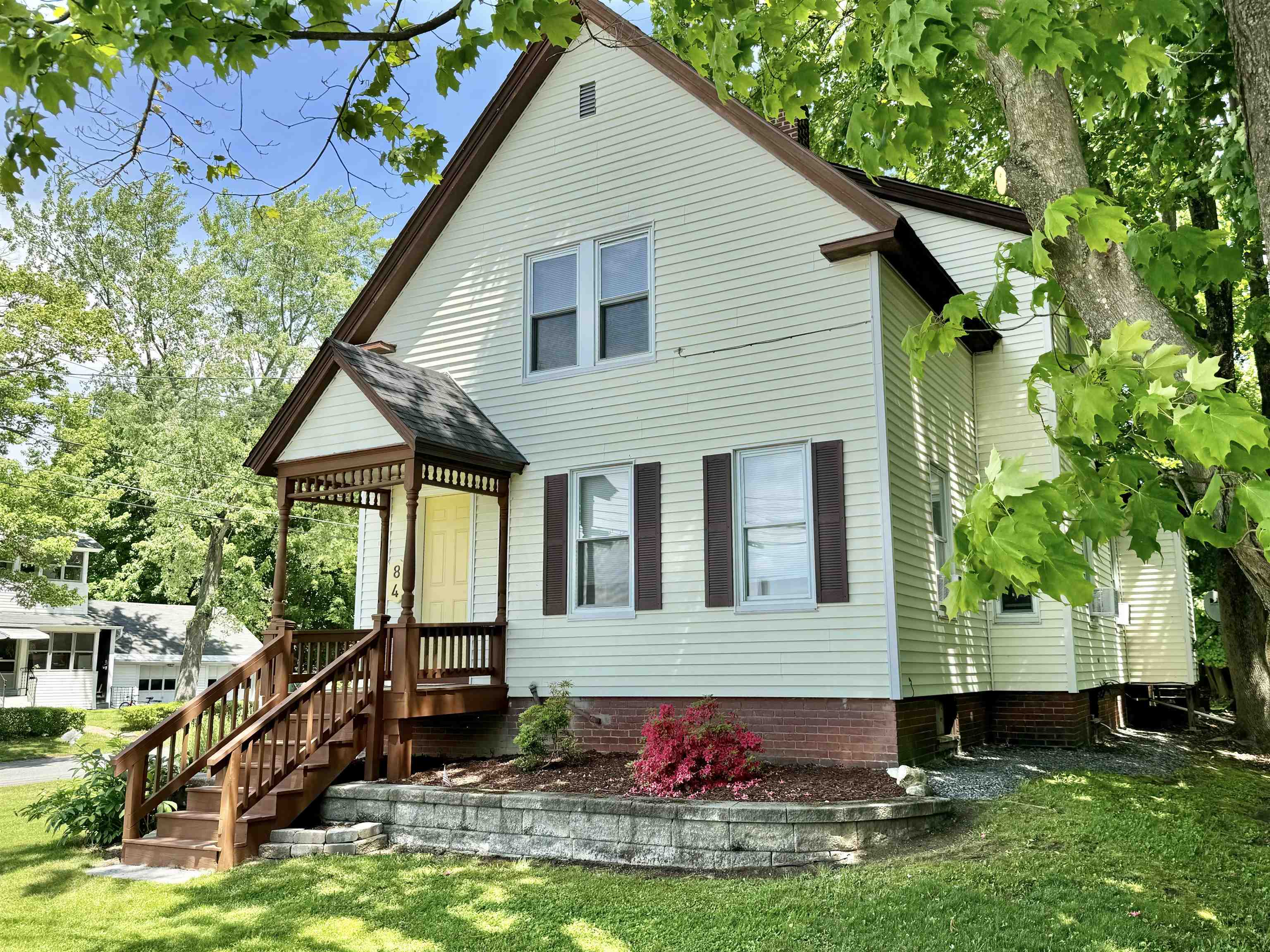 Property Photo:  84 Carpenter Street  NH 03431 