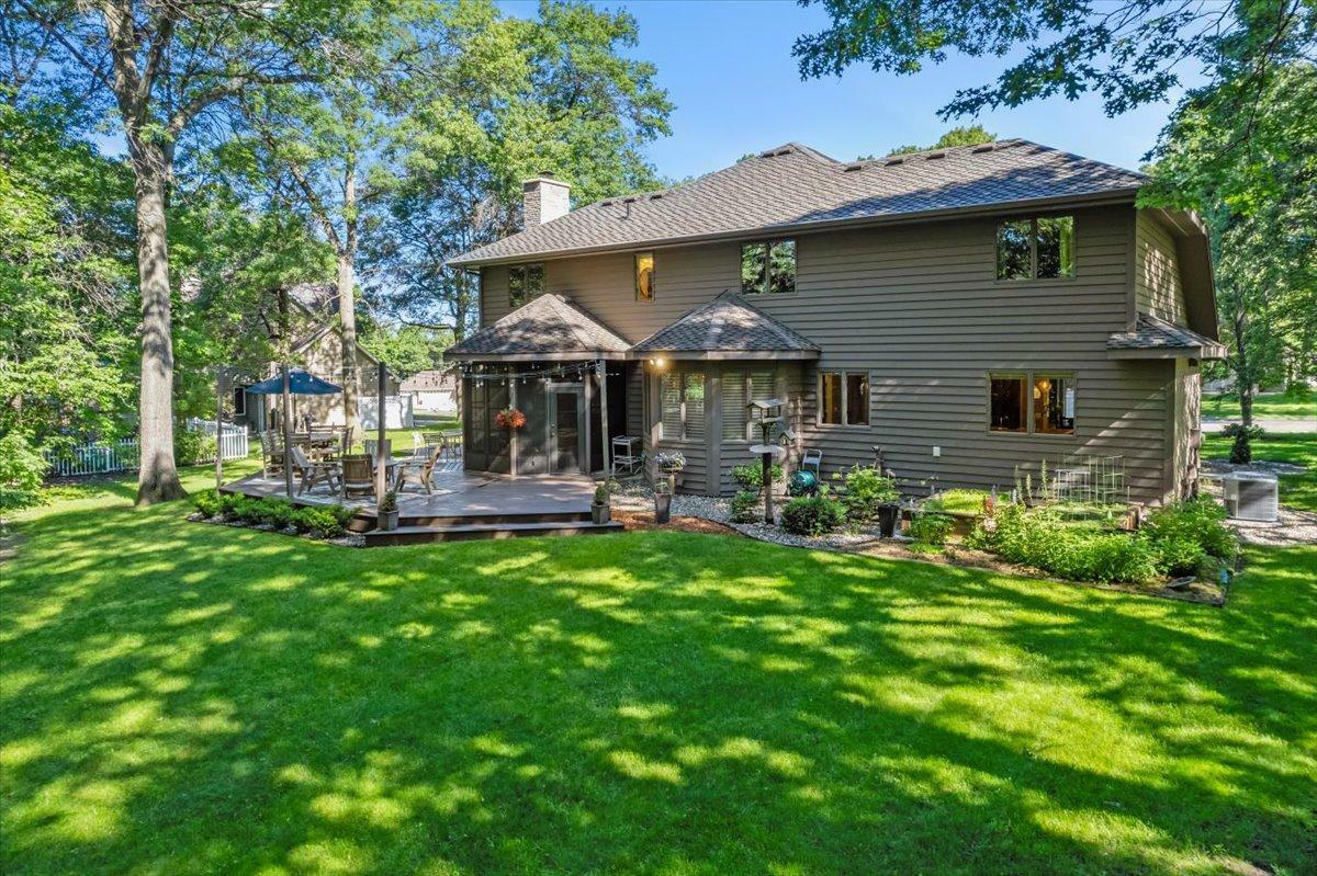 Property Photo:  846 Meadowlawn Court  MN 56377 