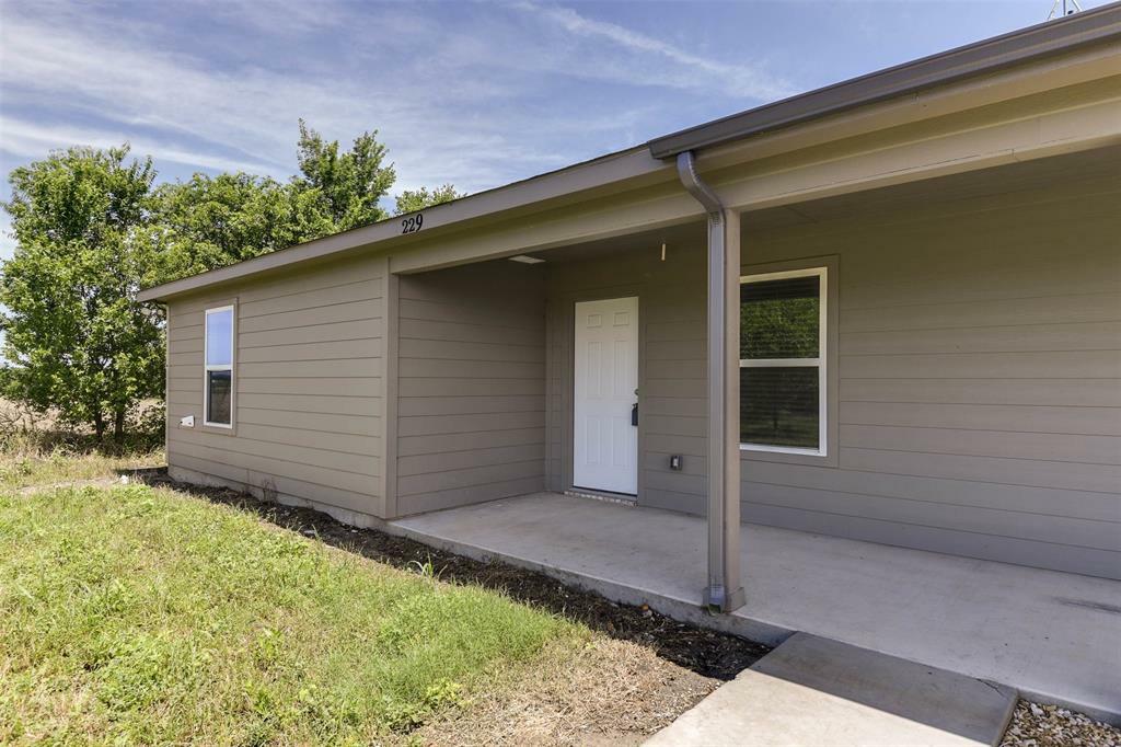 Property Photo:  229 Davenport  TX 76651 