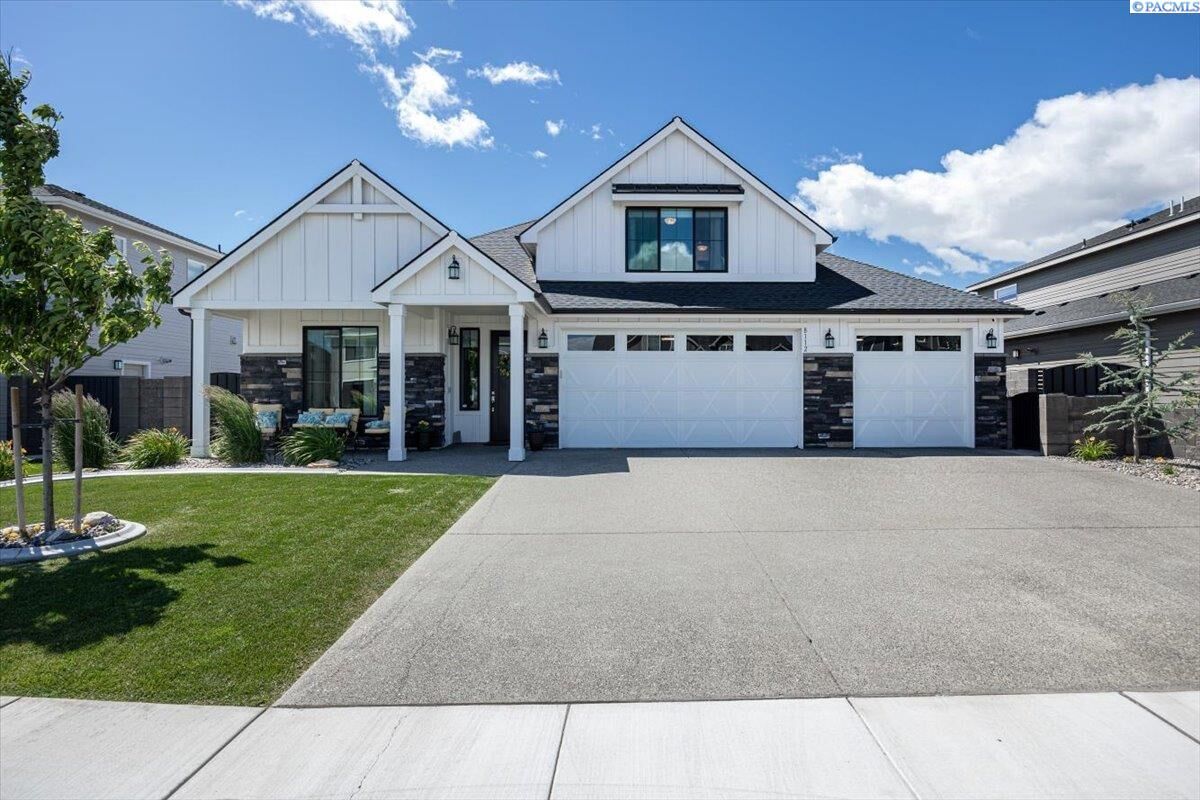 Property Photo:  8112 Ashen Dr  WA 99301 