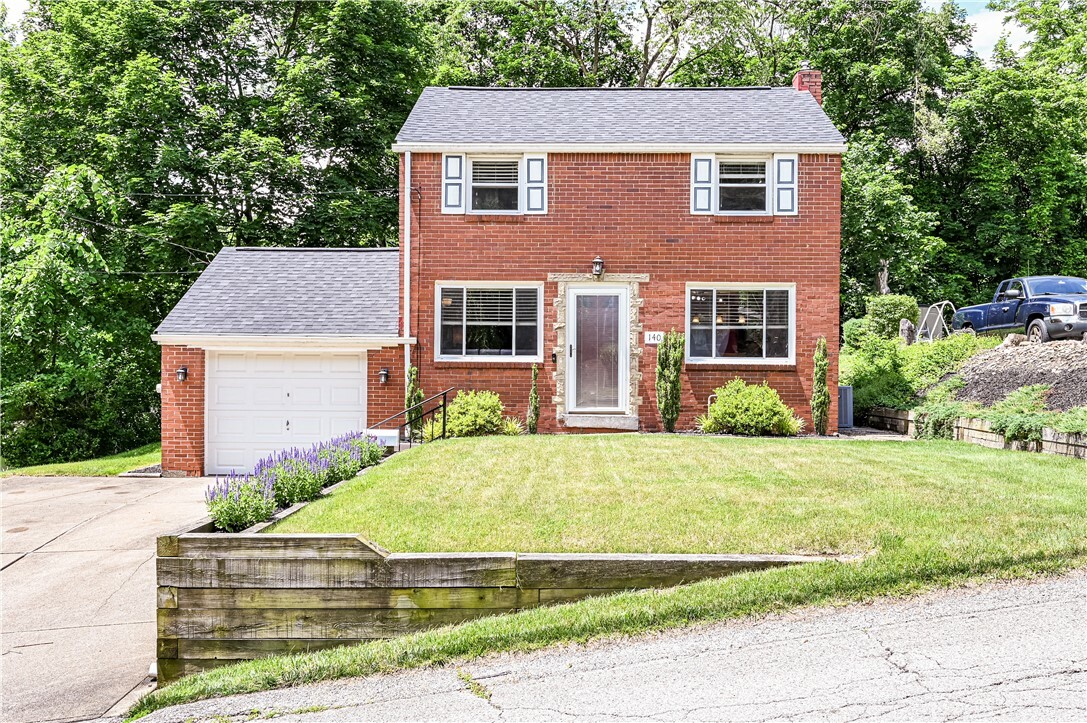 Property Photo:  140 Prescott Dr  PA 15235 