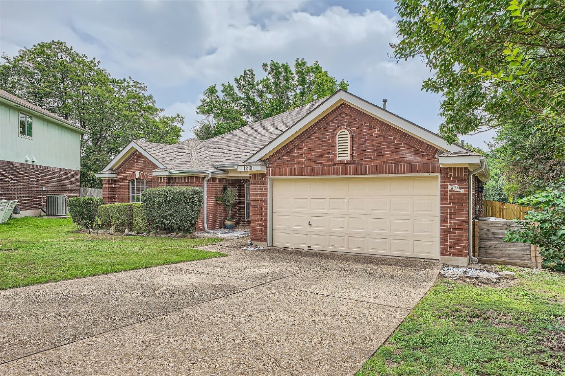 Property Photo:  1219 Briargate Drive  TX 78753 