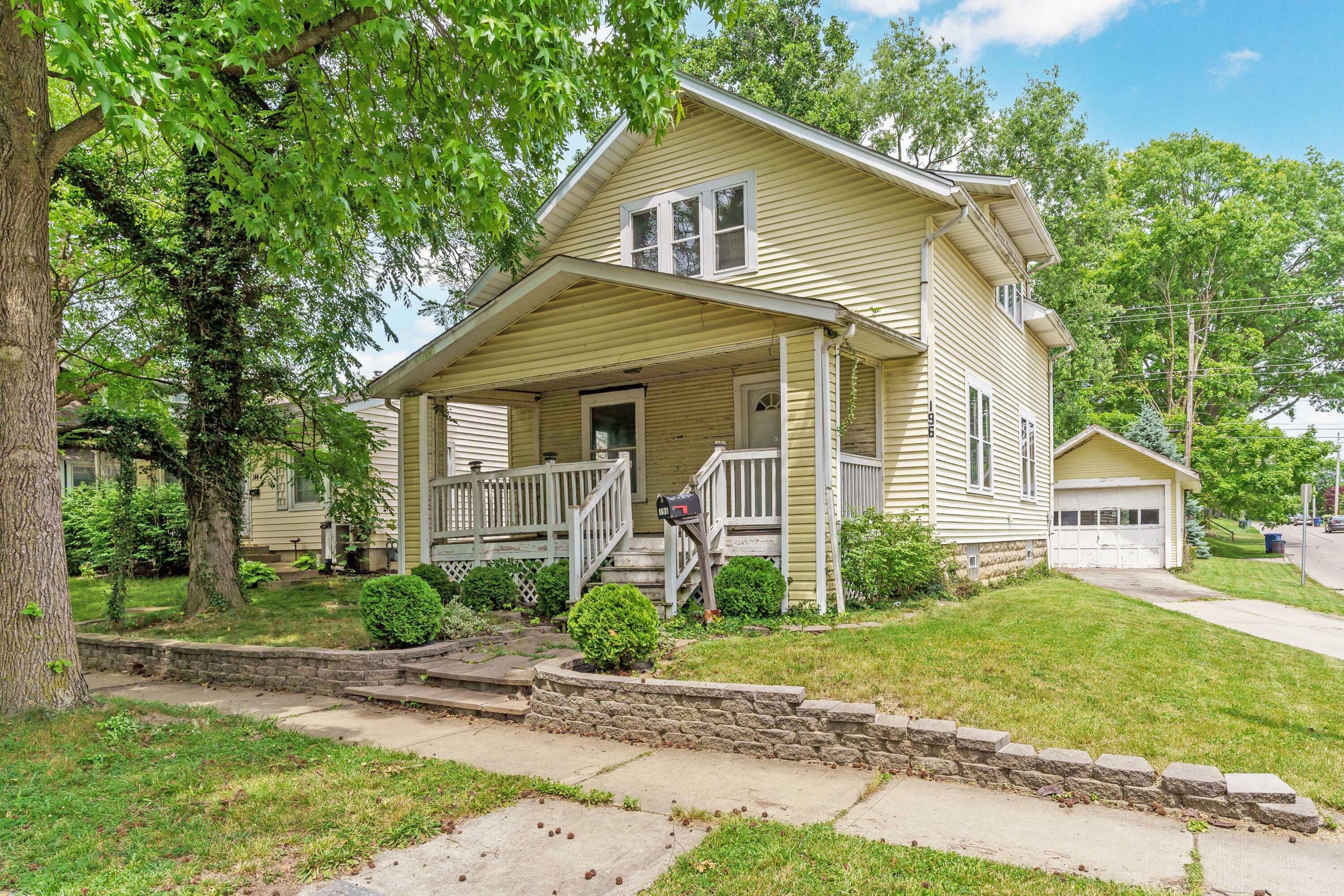 Property Photo:  196 N Vine Street  OH 43081 